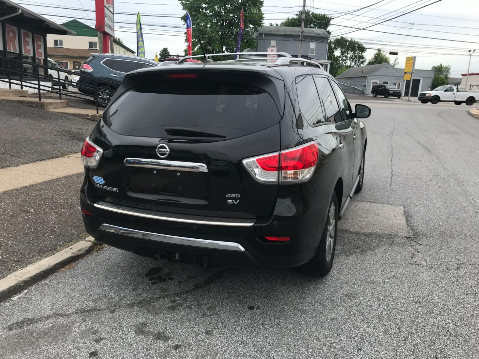 2014 Black /Black Nissan Pathfinder S (5N1AR2MM1EC) with an 3.5 V6 engine, Automatic transmission, located at 577 Chester Pike, Prospect Park, PA, 19076, (610) 237-1015, 39.886154, -75.302338 - 2014 Nissan Pathfinder: Only 108k miles, 3rd row seating, 4x4, new PA inspection, runs LIKE NEW! This vehicle comes inspected and has been given a bumper to bumper safety check. It is very clean, reliable, and well maintained. We offer a unique pay plan that is known for being the easiest and fas - Photo #6